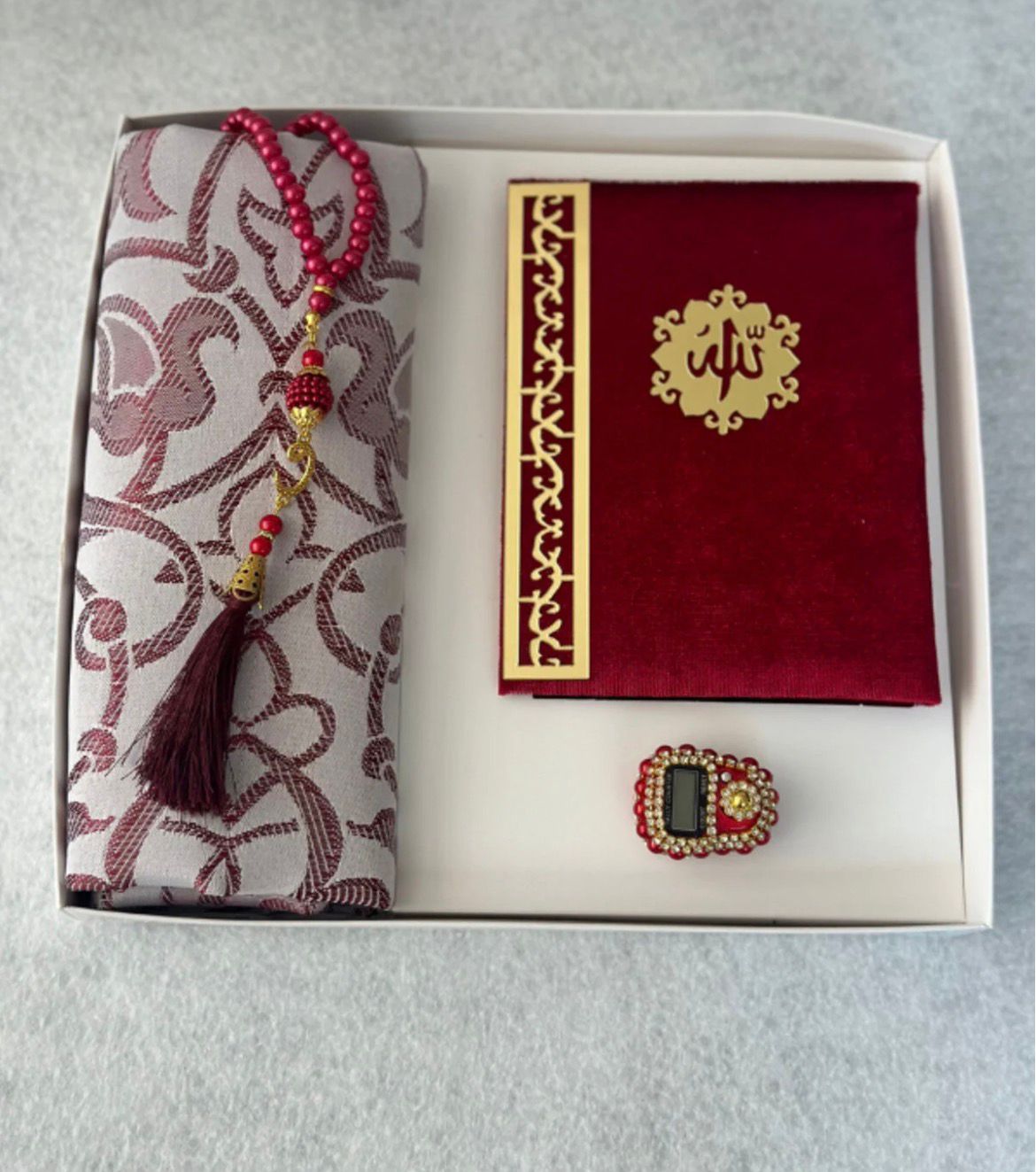 “Anneler Günü’ne Özel İsimli KUR'ÂN-I KERİM Seti