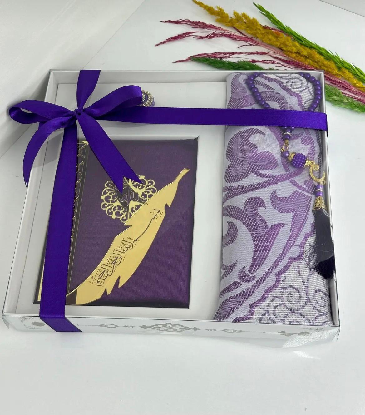 “Anneler Günü’ne Özel İsimli KUR'ÂN-I KERİM Seti