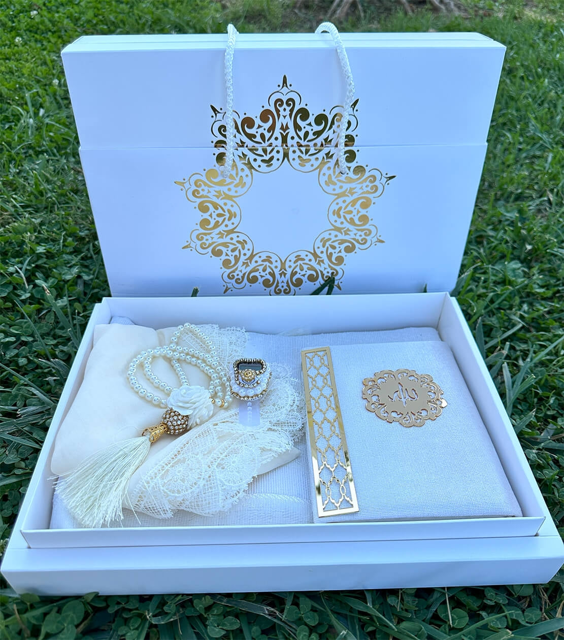 Elzem Anneler gününe Özel Tasarım: Çantalı & Kutulu Hediyelik Yasin!i-şerif Seti