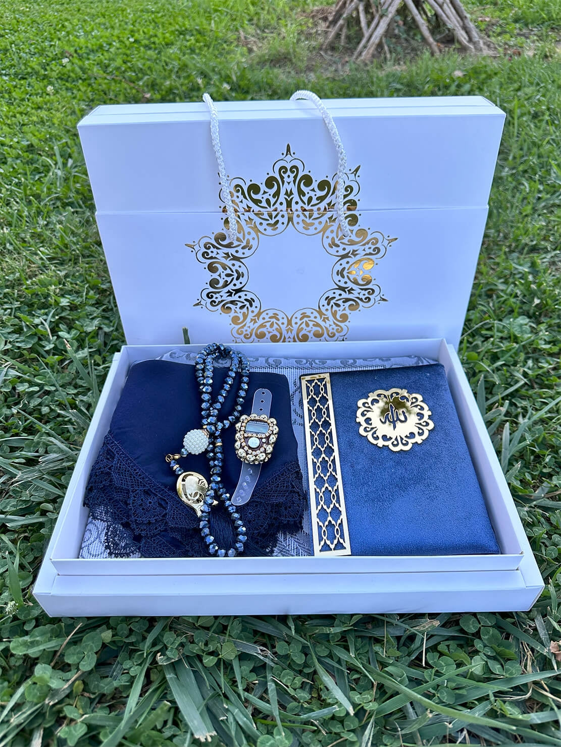 Elzem Anneler gününe Özel Tasarım: Çantalı & Kutulu Hediyelik Yasin!i-şerif Seti