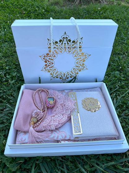 Elzem Anneler gününe Özel Tasarım: Çantalı & Kutulu Hediyelik Yasin!i-şerif Seti