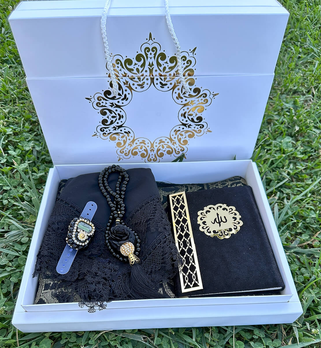 Elzem Anneler gününe Özel Tasarım: Çantalı & Kutulu Hediyelik Yasin!i-şerif Seti